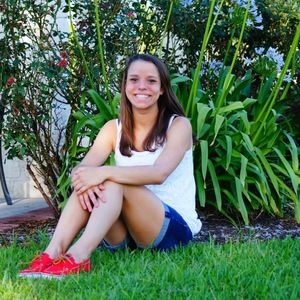 Meet your Posher, Hannah