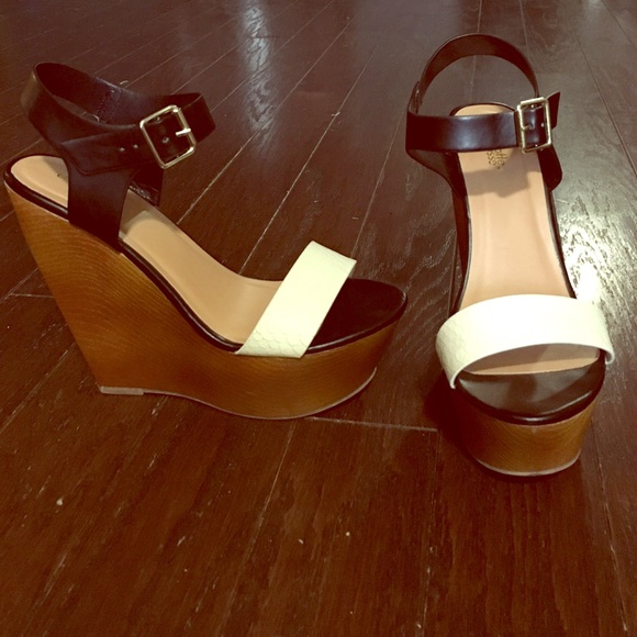 Black and white wedges