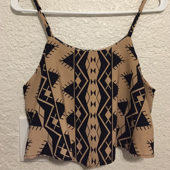 Crop top