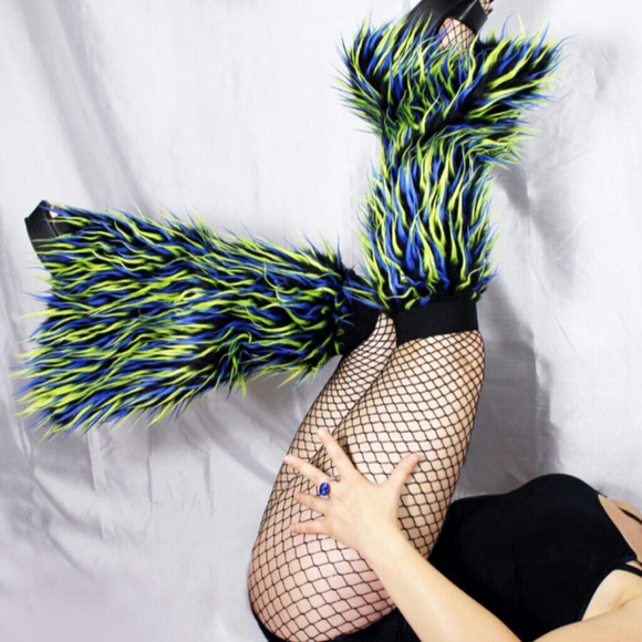 Fluffy leg warmers - Picture 3 of 4