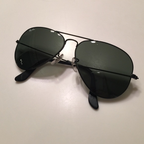 Black on black Ray Ban Aviators