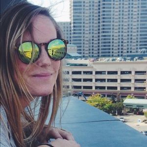 Meet your Posher, Lisa