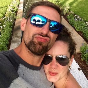 Meet your Posher, April