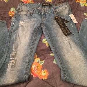 NWT Rue21 Slim Boot Jeans.