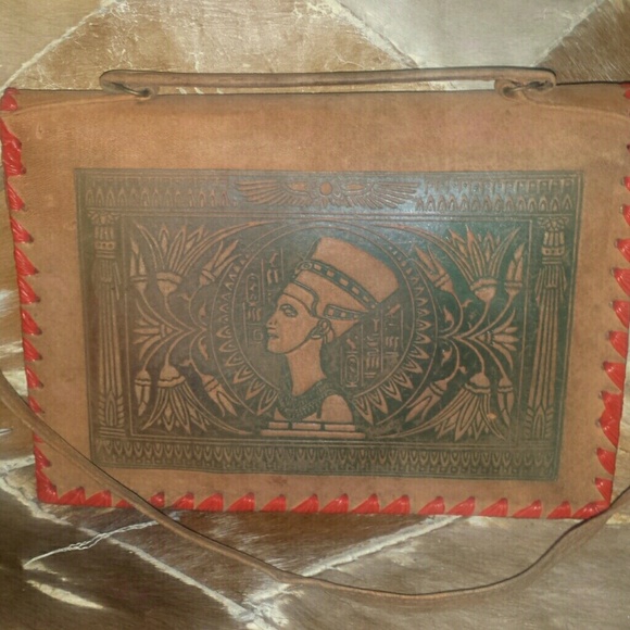 Vintage Handbags - 1970 Egyptian Nafertiti clutch