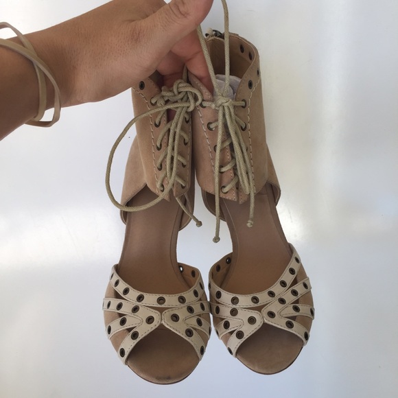 Joes authentic blogger lace pumps size 6 - Picture 2 of 4