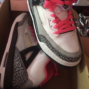 Only worn 3 times , 9/10