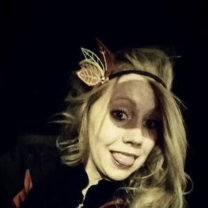 Meet your Posher, Caryn