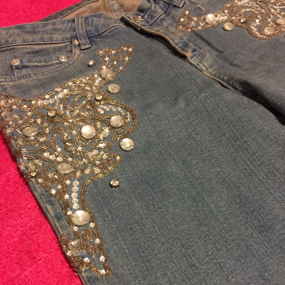 STUNNING rhinestone Cache jeans 💎💛