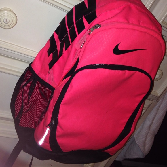 nike pink and black backpack