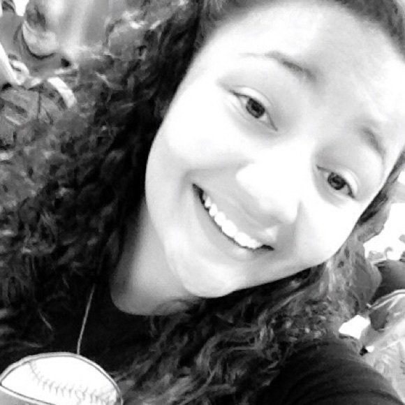 Meet your Posher, Kayla
