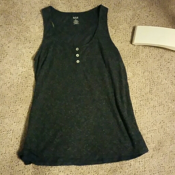 Tank top - Picture 2 of 2