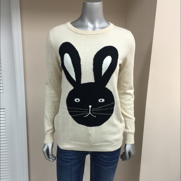 💥SOLD💥Forever 21 Bunny Sweater - Picture 3 of 3