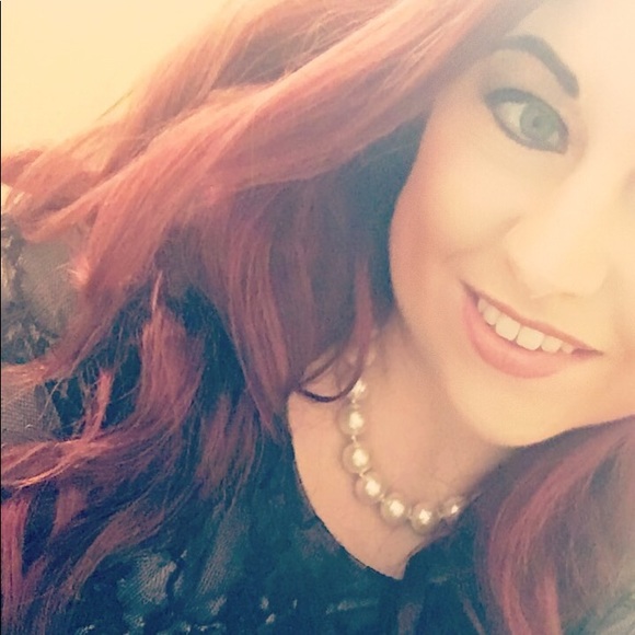 Meet your Posher, Eva - Picture 2 of 4