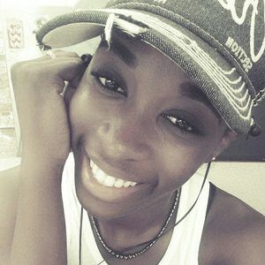 Meet your Posher, Joyette