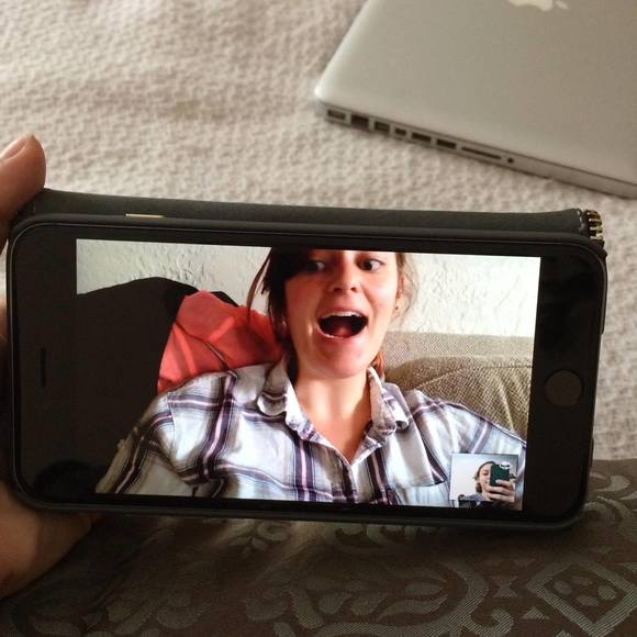 Meet your Posher, Elizabeth