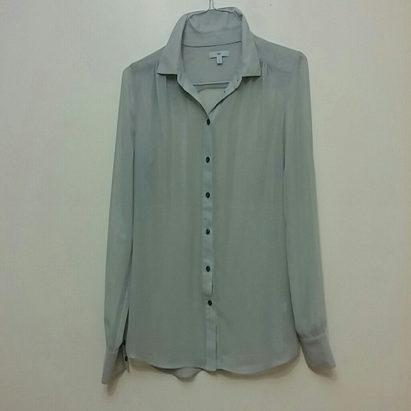 Silver shimmer blouse size xs