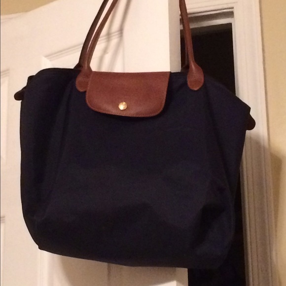 **Possible Trade (nfs) Large Navy Longchamp