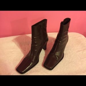 Brown boots by Cheshire