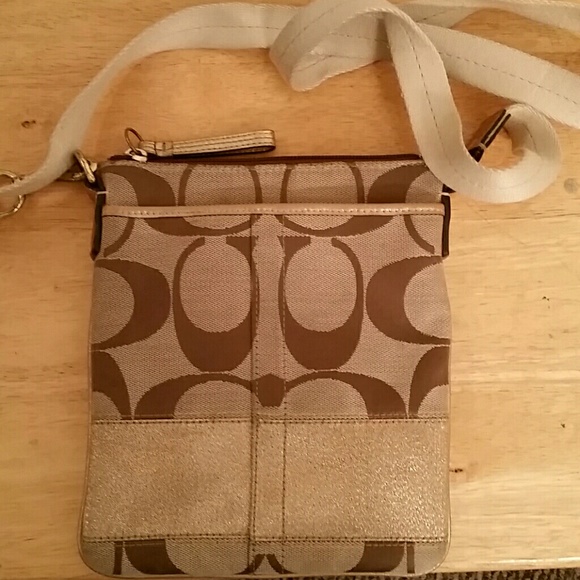 Coach over shoulder bag/used - Picture 1 of 1