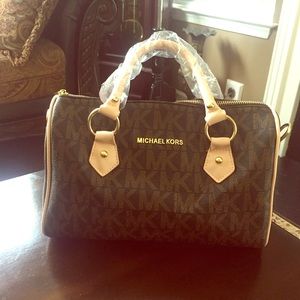 Michael Kors Hand Bag