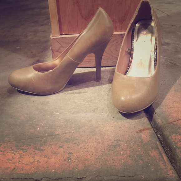 Nude heels