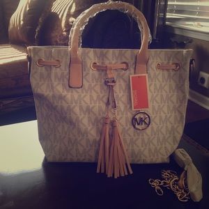 Michael Kors purse