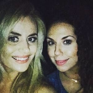 Meet your Posher, Leona