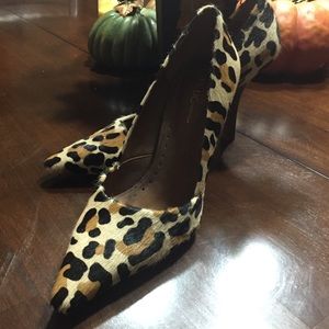 BCBG leopard pumps