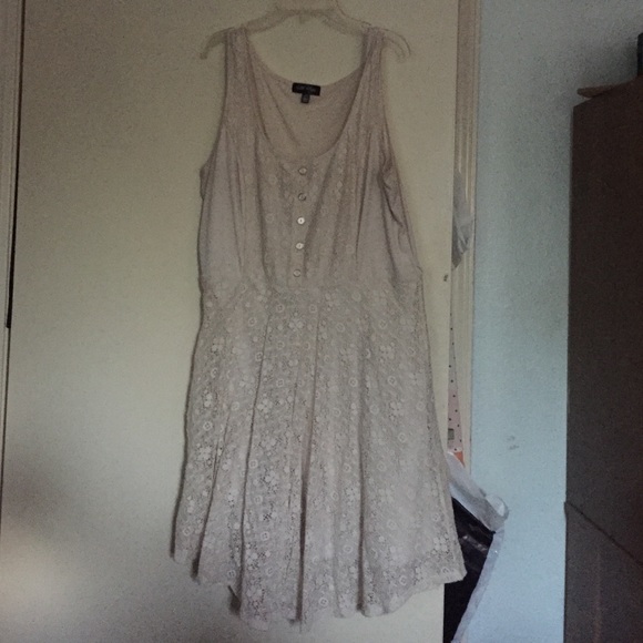Lace dress