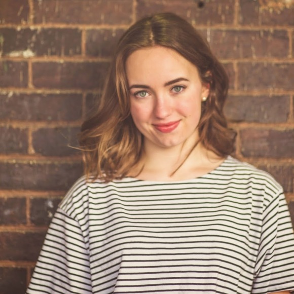 Meet your Posher, Alexandra