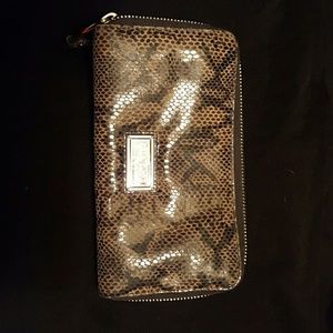 Snake skin wallet