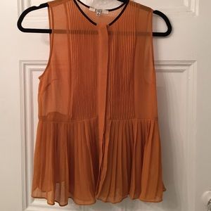 BB Dakota pleated blouse