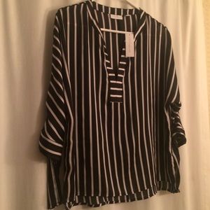 NWT! Black and white striped sheet top