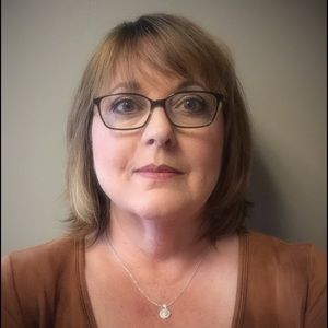 Meet your Posher, Becky