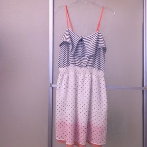 Super cute! Fit n flare dress!