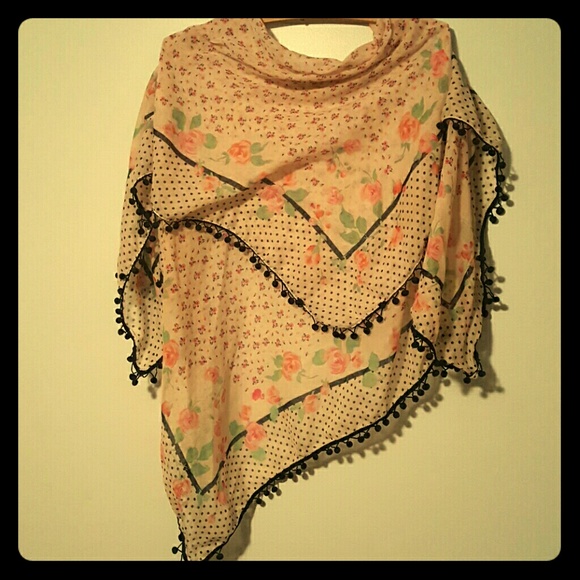 Pom Pom Fringe scarf/shawl