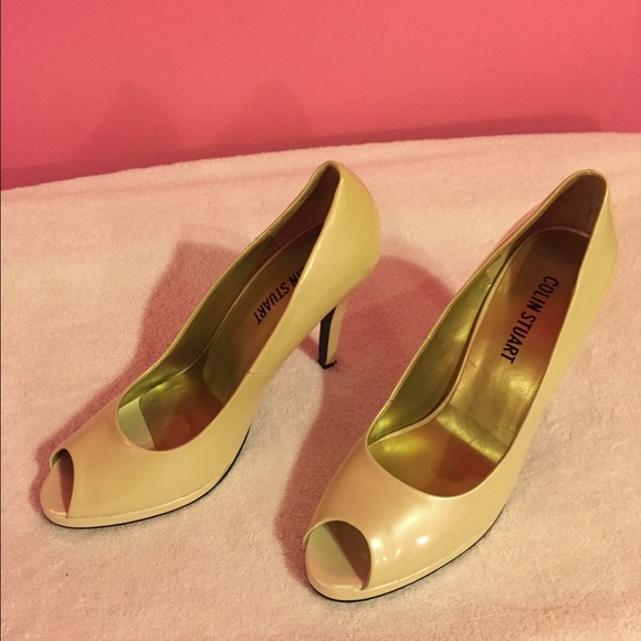 ❌SOLD‼️Peep toe almond pumps-PRICE FIRM - Picture 1 of 4