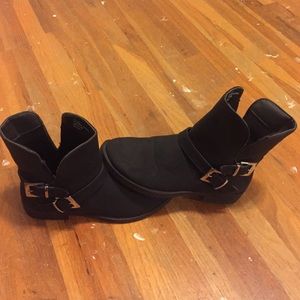 All black moto boots