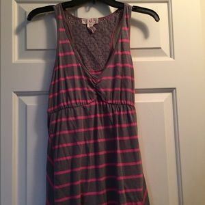 ❌Sold❌Eyelet back striped top