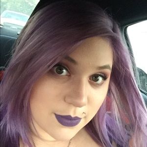 Meet your Posher, Valerie