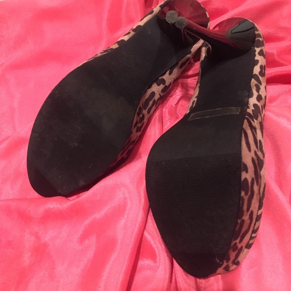 Cheetah heels - Picture 3 of 3