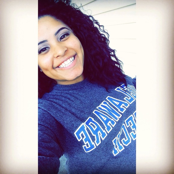 Meet your Posher, Pamelis