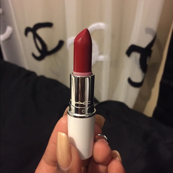 🚫SOLD🚫MAC Such Flare❤️