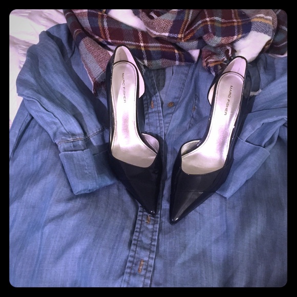 Dark navy blue heels