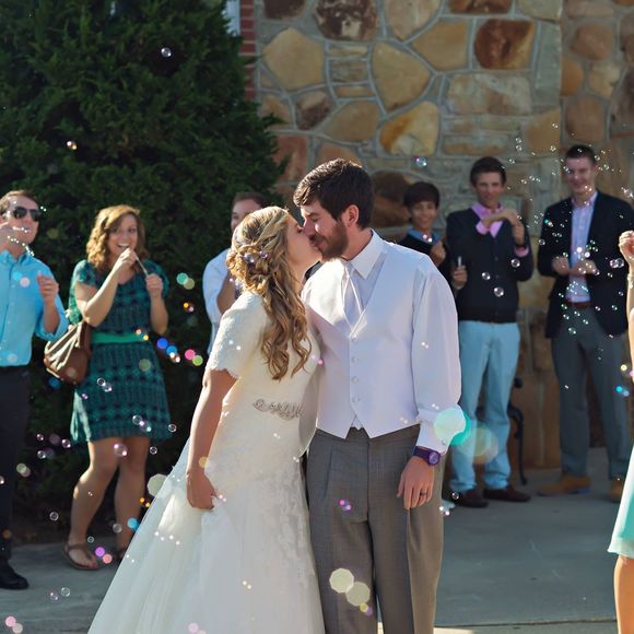 Meet your Posher, Kayla - Picture 1 of 1