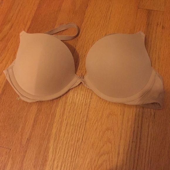 Victoria's Secret 34B nude bra