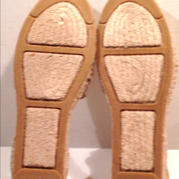 TORY BURCH Gold pebble leather espadrilles, 7.5 - Picture 4 of 4