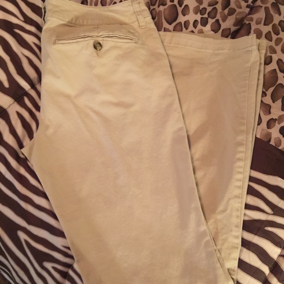 American Eagle Khaki's