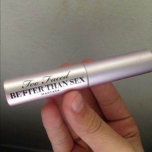 Too faced mascara